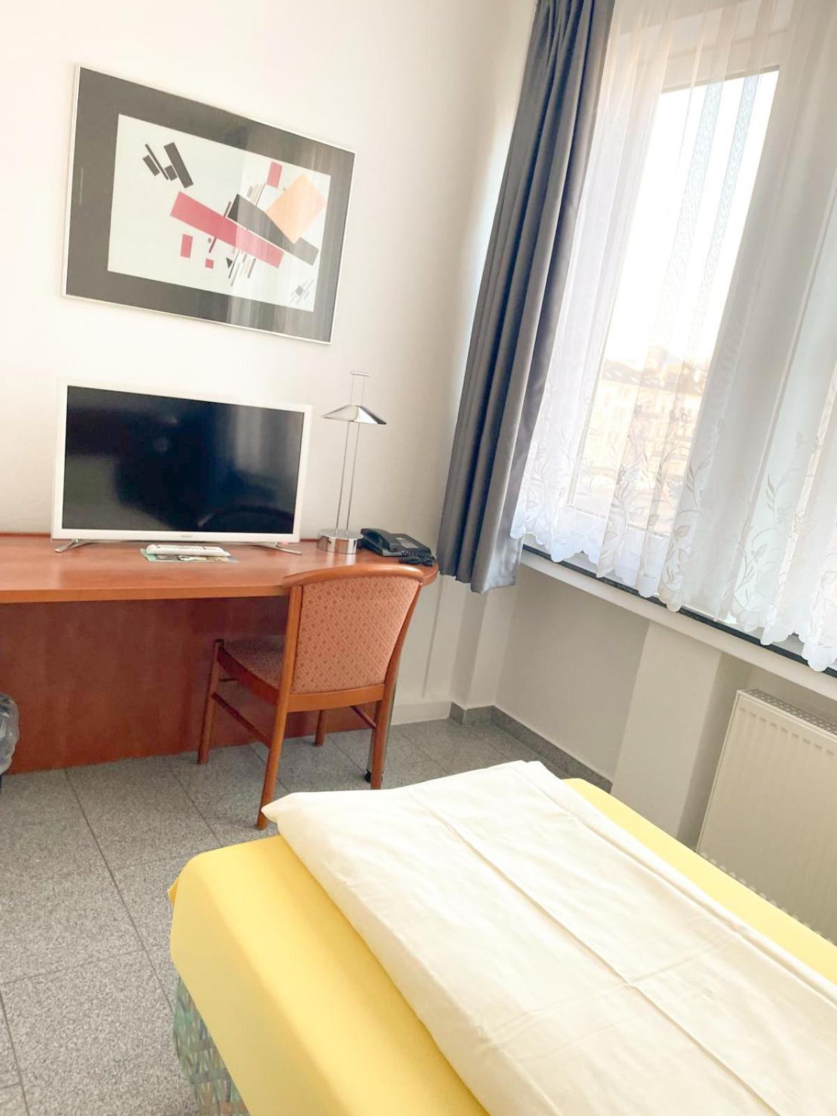 Parkhotel Friedrichstrasse Giessen Room photo