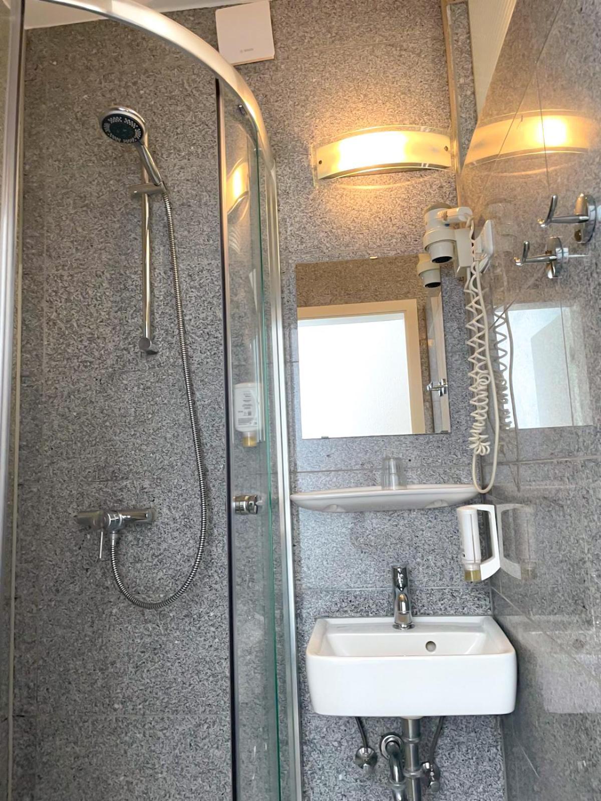 Parkhotel Friedrichstrasse Giessen Room photo